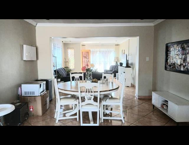 3 BEDROOM HOUSE FOR SALE IN RIVERLEA